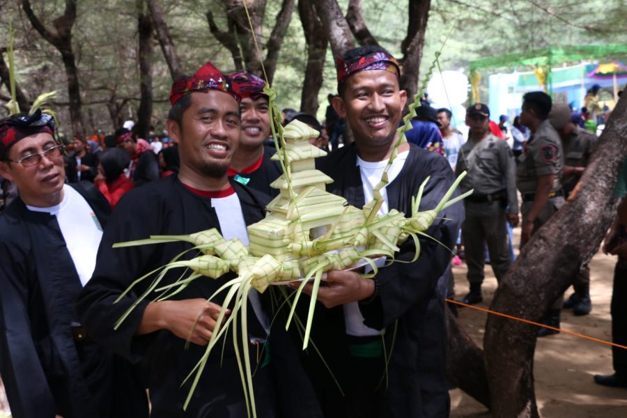Pemkab Sumenep Gelar Festival Ketupat 2025 di Pantai Slopeng