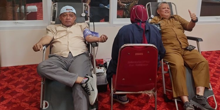 Ketua DPRD Sumenep dan Staf Sekwan Rutin Donor Darah Setiap Tiga Bulan