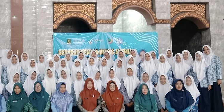 Dinkes P2KB – TP PKK Sumenep Gencarkan Gerakan Remaja Bebas Anemia